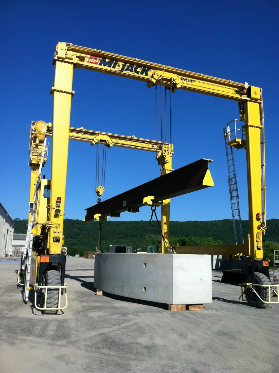 Img 1017 - Savage Road Arch