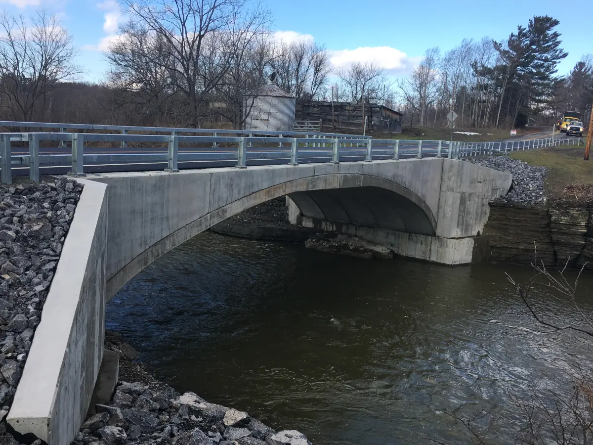 Jpg187 - Twin Leaf Archs
